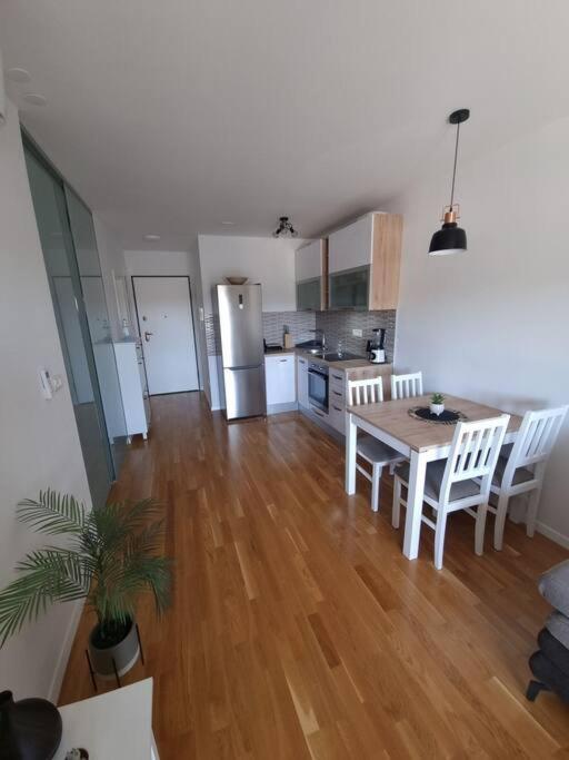 Apartment With Seaview + Private Garage Parking Split Zewnętrze zdjęcie